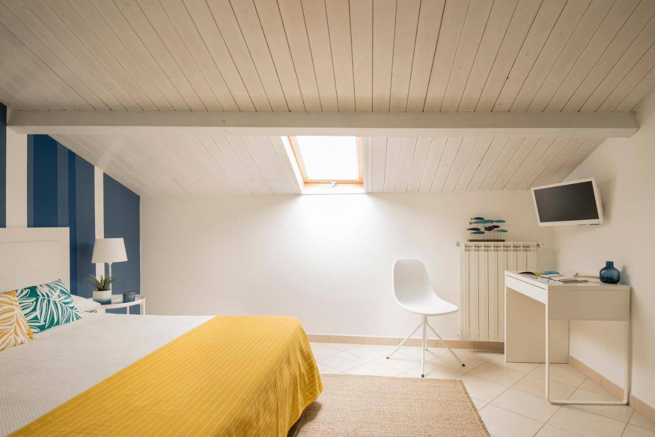 Civico 64 Bed & Breakfast In Mansarda Palmi Kültér fotó