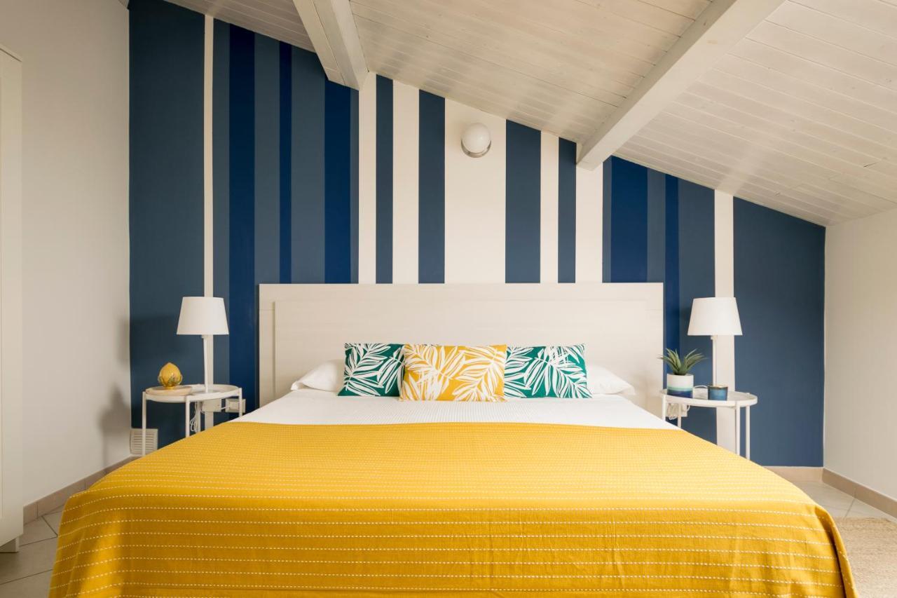 Civico 64 Bed & Breakfast In Mansarda Palmi Kültér fotó