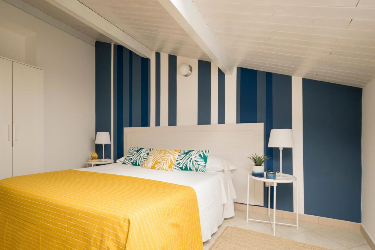 Civico 64 Bed & Breakfast In Mansarda Palmi Kültér fotó